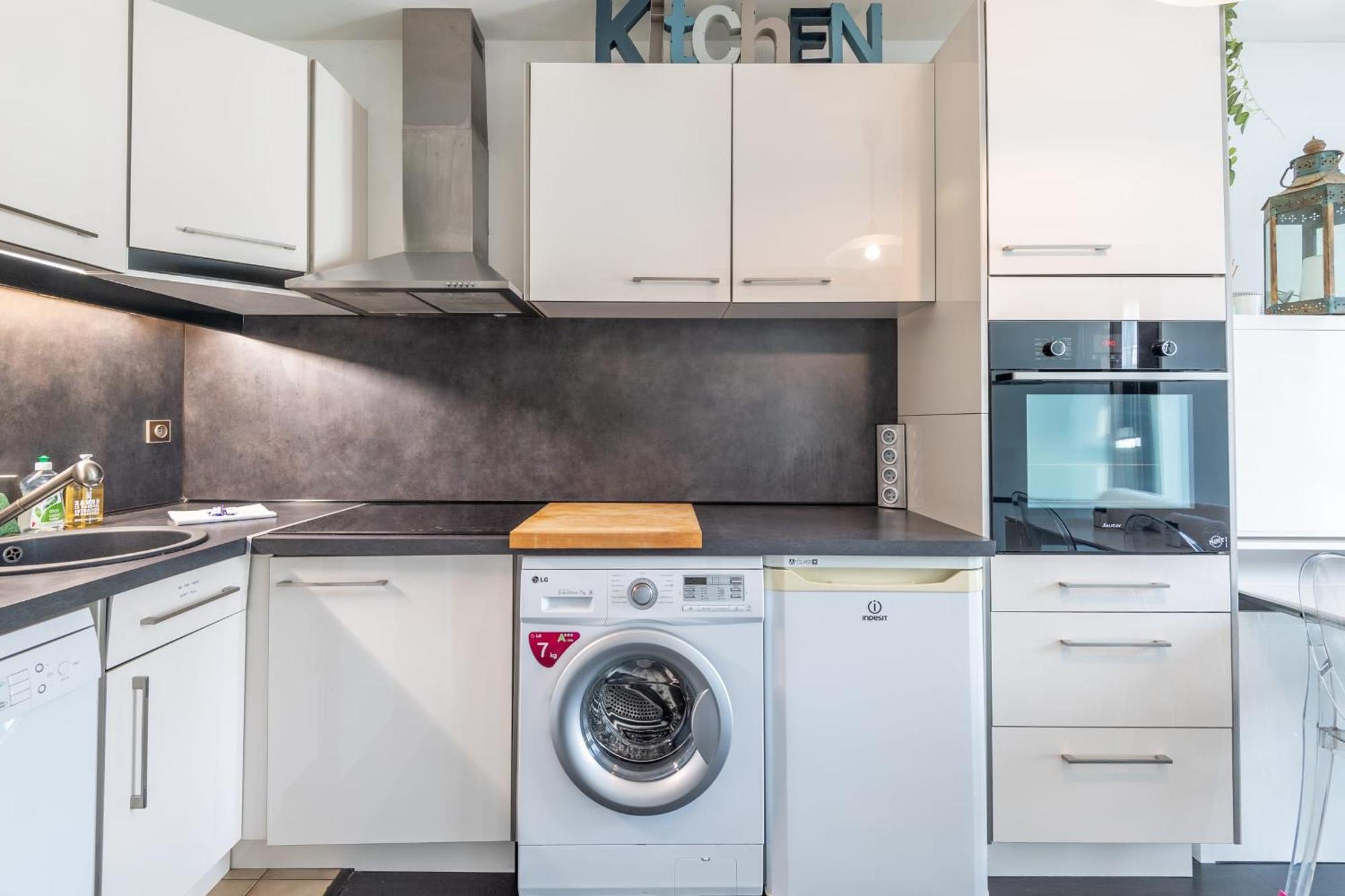 Revon - City Center Flat Анси Екстериор снимка