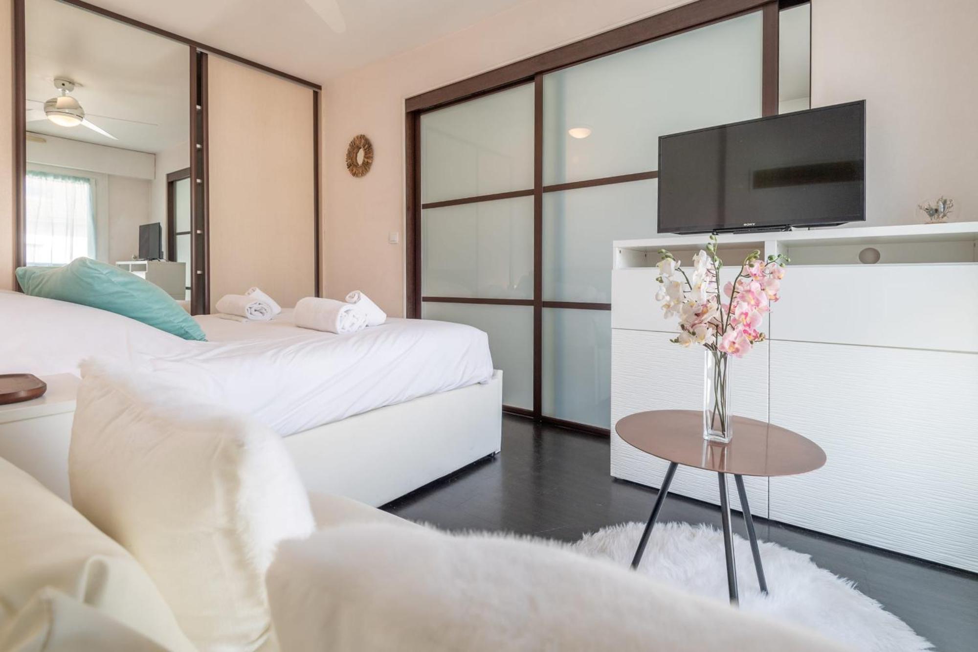 Revon - City Center Flat Анси Екстериор снимка